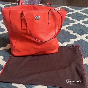 EUC Coach orange Leather Tote with Signature Turn-Lock